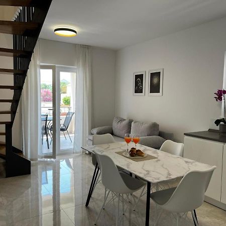 Holiday Home Bajlo ザダル エクステリア 写真