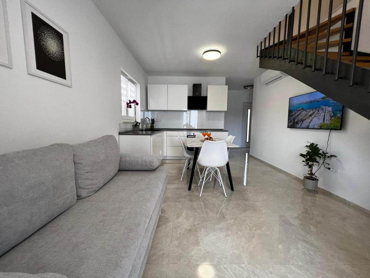 Holiday Home Bajlo ザダル エクステリア 写真